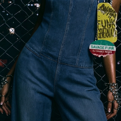 کاور آهنگ Savage Funk - DJ Snake Remix از DJ Snake, Anitta