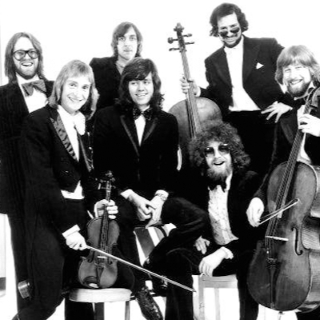 کاور آهنگ Stranger از Electric Light Orchestra