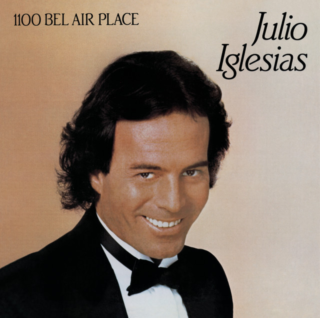 کاور آهنگ To All the Girls I've Loved Before از Willie Nelson, Julio Iglesias