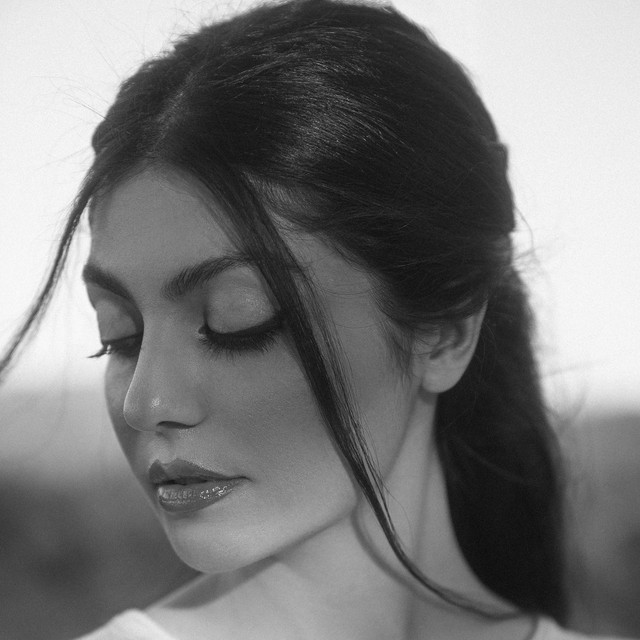 کاور آهنگ نجوای بیپروا از مینورام
