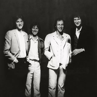 کاور آهنگ Going Home - Live At Hammersmith Odeon, London/1983 از Dire Straits