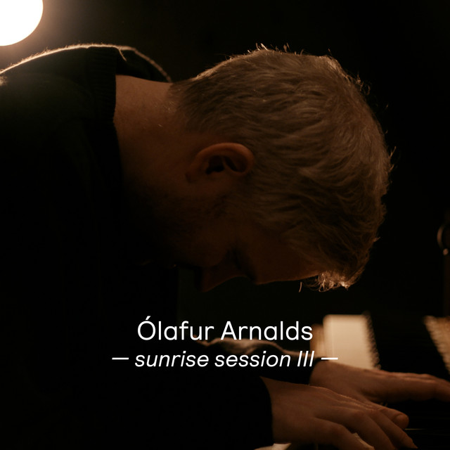 کاور آهنگ Echoes - Sunrise Session III از Ólafur Arnalds