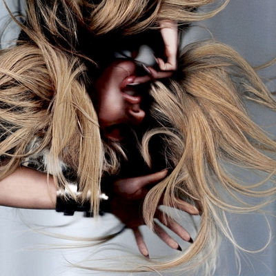 کاور آهنگ Black Prada Dress از Ellie Goulding