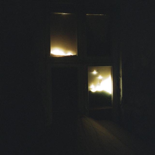 کاور آهنگ Heaven, Wait (Joplyn Remix) از Ghostly Kisses