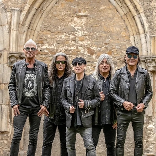 کاور آهنگ Big City Nights - 2015 - Remaster از Scorpions