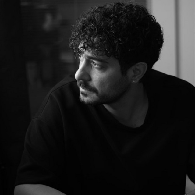 کاور آهنگ عزیزم از حسین پارسا
