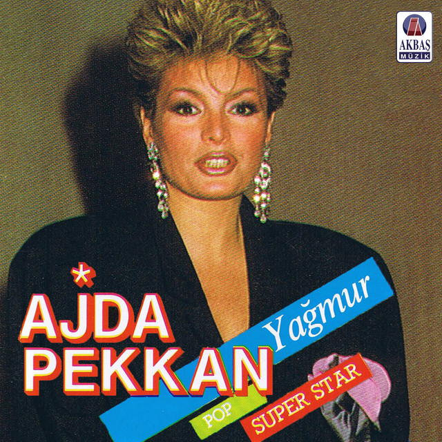 کاور آهنگ Sana Neler EdecegIm از Ajda Pekkan