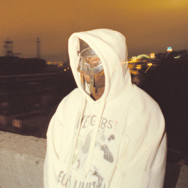 کاور آهنگ My Favorite Ladies (Latinas Remix) از MF DOOM