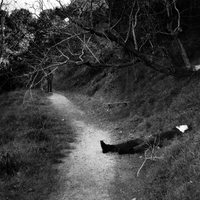 کاور آهنگ KnucklePuck (feat. SurrenderDorothy) از BONES