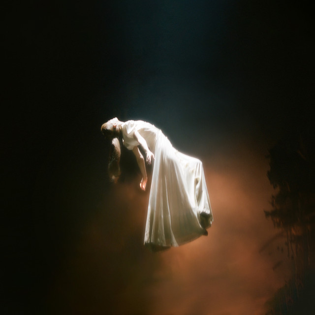 کاور آهنگ supernatural از Ariana Grande
