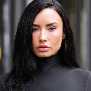 کاور آهنگ Father - Live from Spotify NYC از Demi Lovato