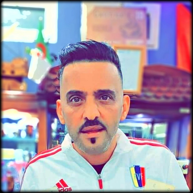 کاور آهنگ Halou Lhadada از Cheb Adjel