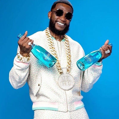 کاور آهنگ Who R U از Gucci Mane