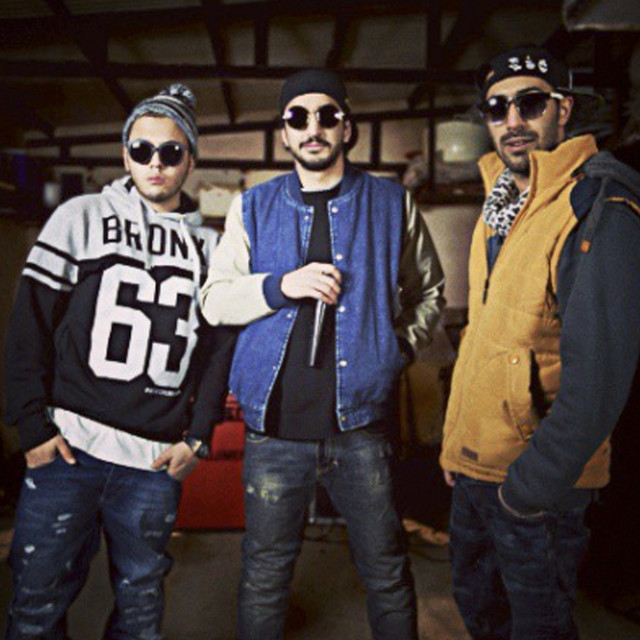 کاور آهنگ این لحظه‌ها از تیک تاک