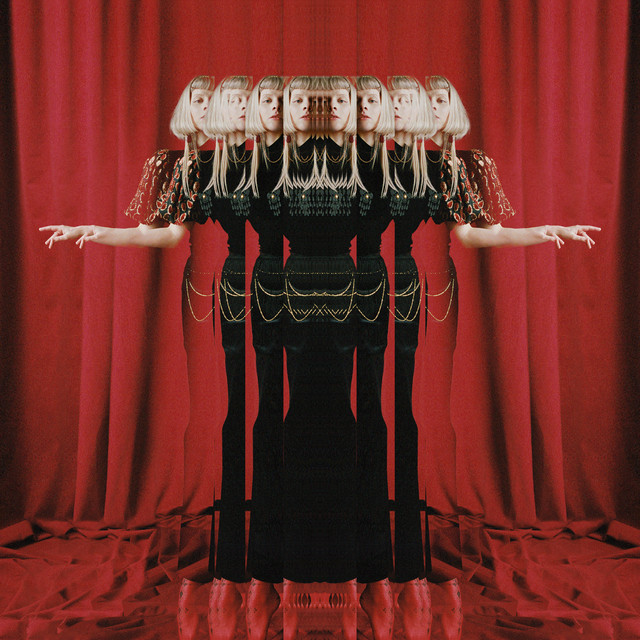 کاور آهنگ Heathens از AURORA