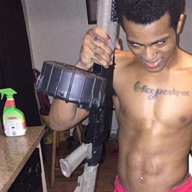کاور آهنگ WitDemDicks! از XXXTENTACION