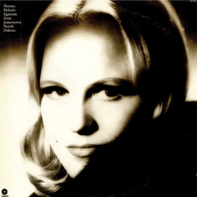 کاور آهنگ The More I See You از Peggy Lee